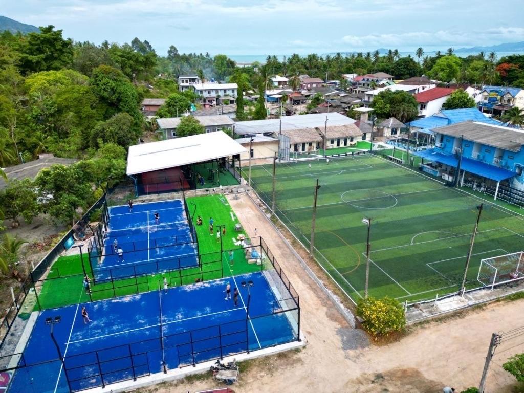 ホテル Phangan Padel Club バーン・タイ エクステリア 写真